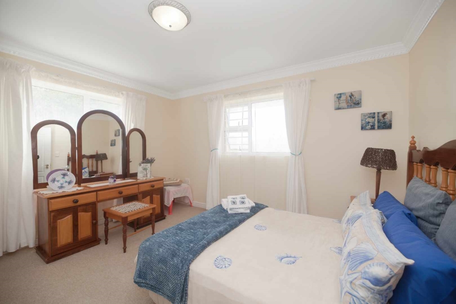 4 Bedroom Property for Sale in Pearly Beach Western Cape